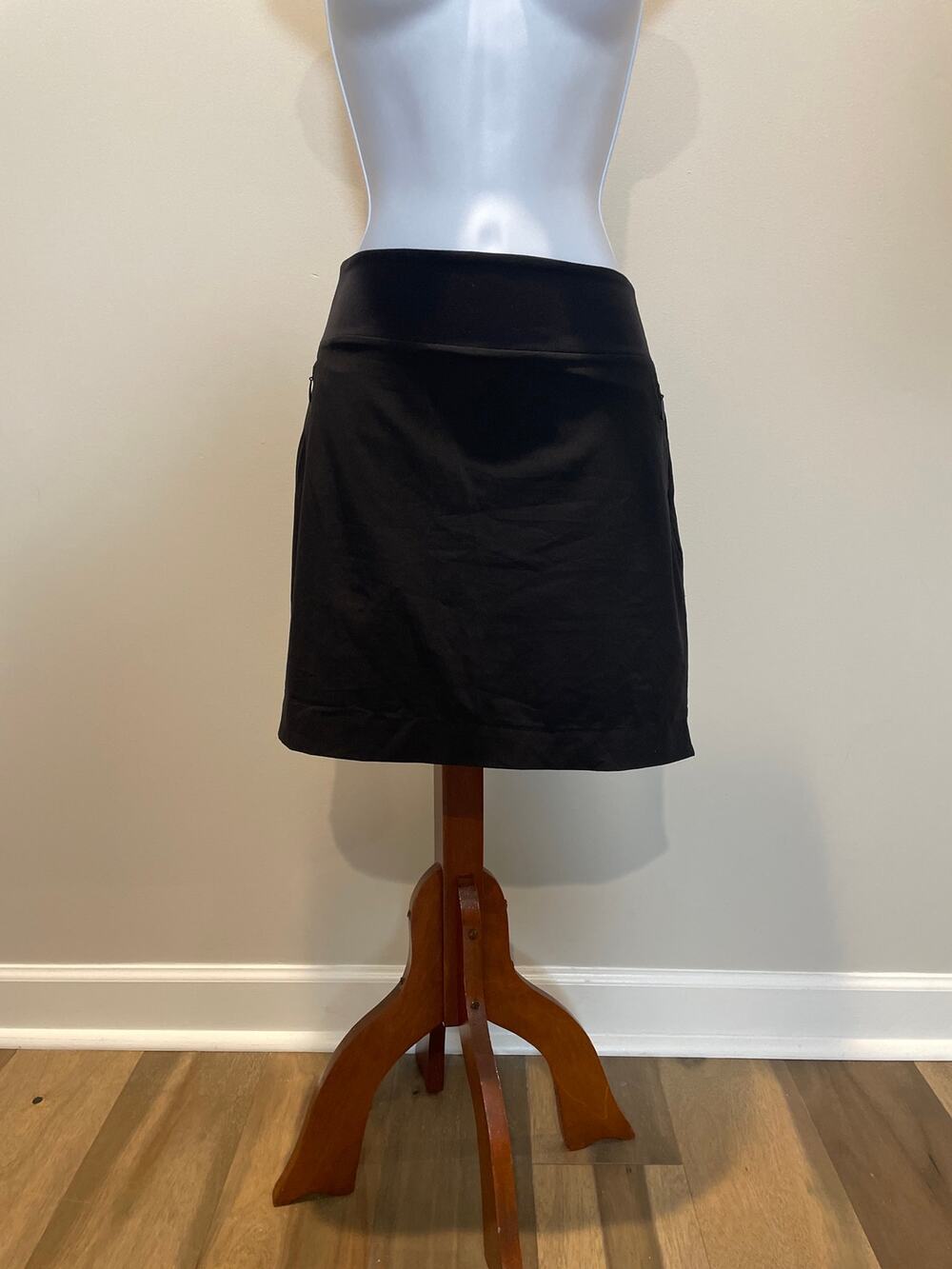 Athleta Black Skort Size 12 Activewear With Zip Pockets